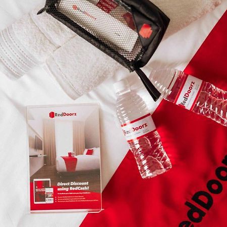 Reddoorz Syariah @ Bondowoso City Center Εξωτερικό φωτογραφία