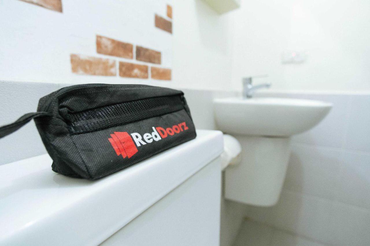 Reddoorz Syariah @ Bondowoso City Center Εξωτερικό φωτογραφία
