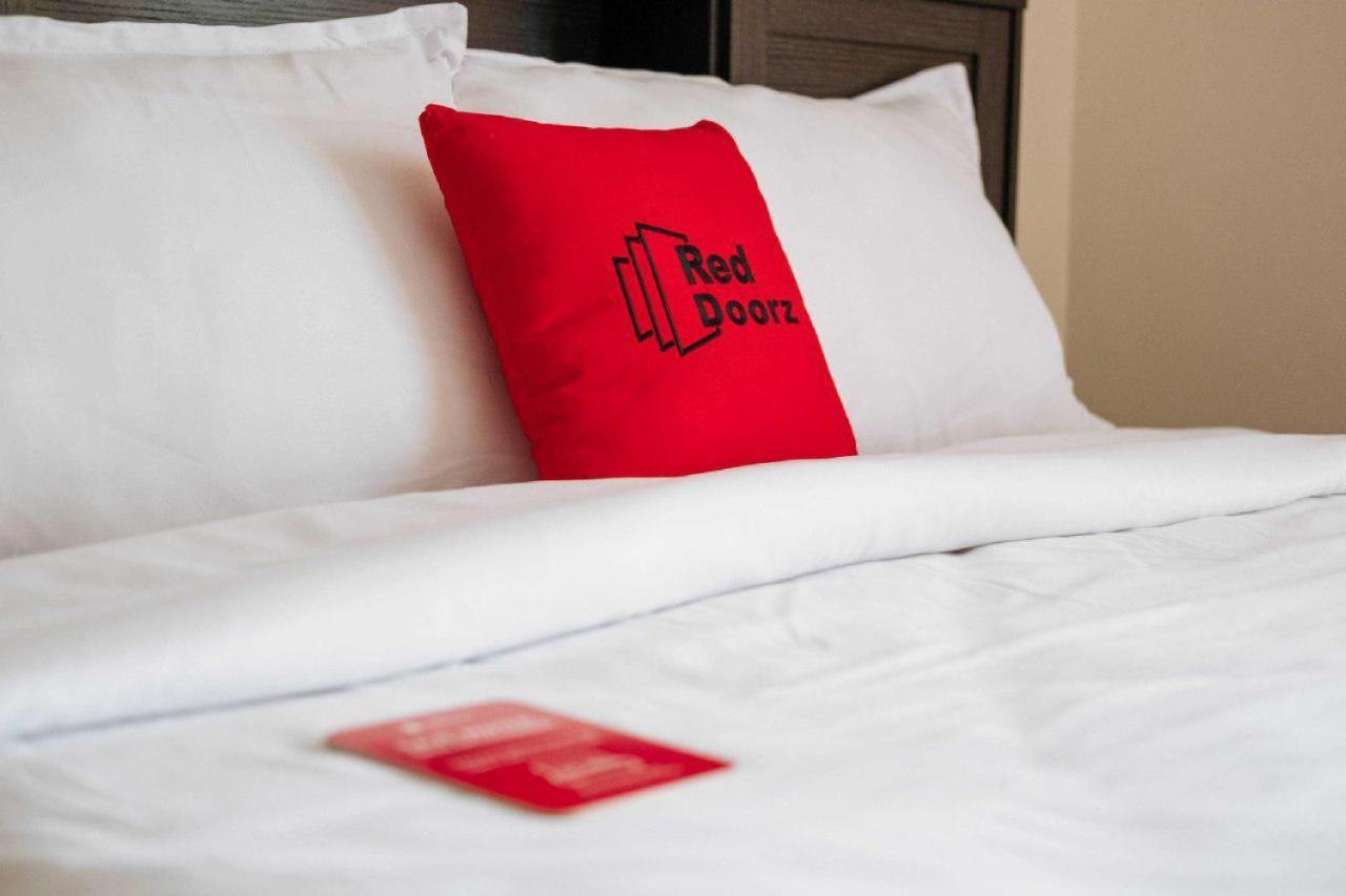 Reddoorz Syariah @ Bondowoso City Center Εξωτερικό φωτογραφία